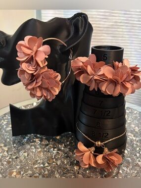 🌸 Blush Floral Hoop Earrings and Adjustable Bracelet Set 🌸